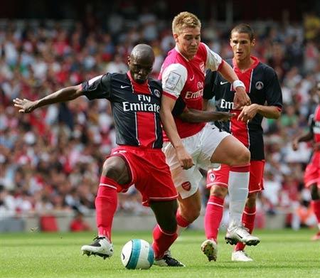 库里：确保勇士跻身西部前六至关重要！.